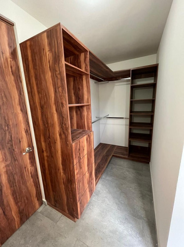 En Venta | Espectacular Casa En Privada Con Casa Club, Nuevo Refugio, Querétaro
