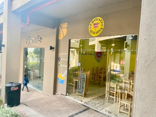Rental De Locales Comerciales Plaza Paseo Zakia Queretaro