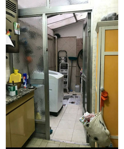 Retasado. Venta Departamento De Tres Ambientes Al Frente.