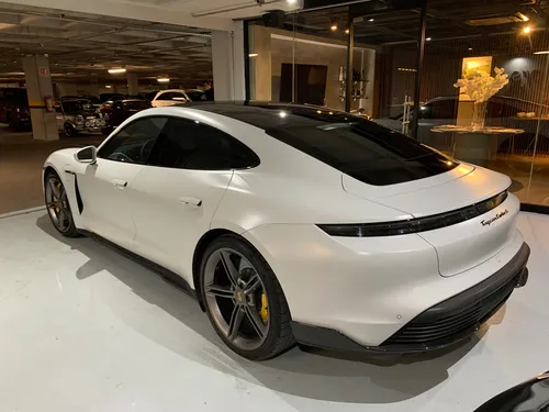 Porsche Taycan Turbo S 2021