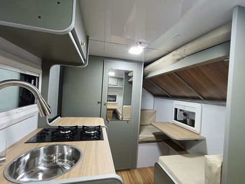 Trailer Home Para 4 Pessoas Modelo 320 C/ Cozinha E Banheiro
