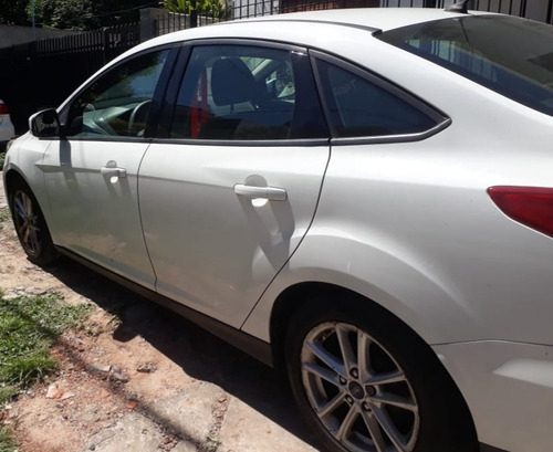 Imagen 3 de 6 de Ford Focus Iii 2015 1.6 Sedan S