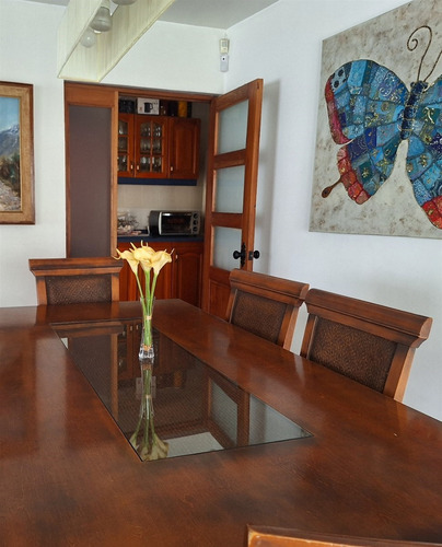 Casa En Venta De 4 Dormitorios. En Condominio En Los Andes