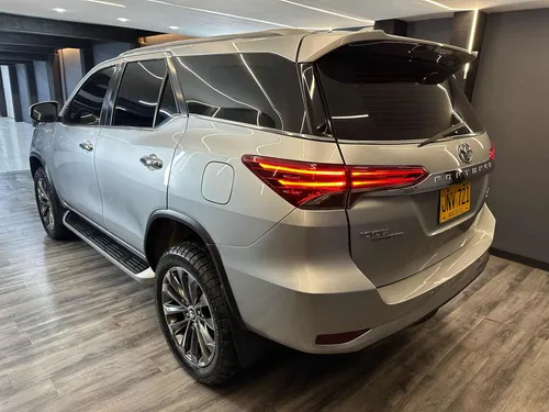Toyota Fortuner 2.8l