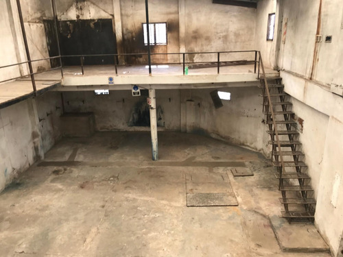 Imagen 3 de 7 de Alquiler - Galpon 300 M2 - La Tablada - Trifasica - Zona Mi