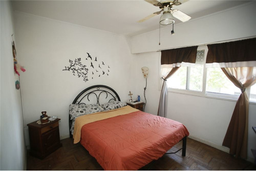 Departamento En Venta De 2 Dormitorios En La Plata