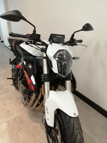 Benelli Tnt600i
