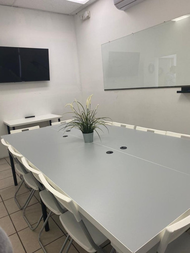 Imagen 1 de 3 de Oficina En Centro Cívico De Mexicali - Plaza Caballito 25m2