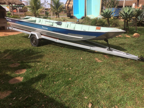 Barco Rebitado 6,00m, Motor Popa 30hp Mercury, Carreta