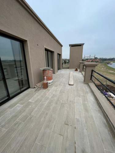 Imagen 18 de 24 de Casa En Venta En Barrio El Naudir