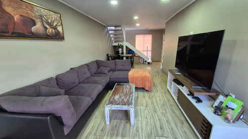 Gran Casa 4 Dorm, 2 Baños, Pasaje Cerrado, 200 M2, El Bosque