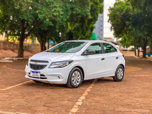 Imagem 1 de 10 de Chevrolet Onix 10mt Joye