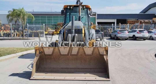 John Deere 410l Año 2015 4x4 Cabina. A/c, Ext, Kit Y Almeja