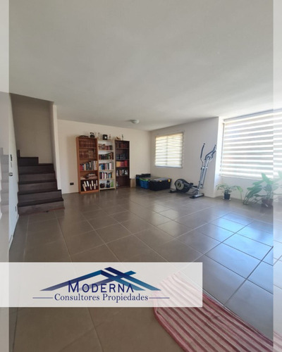 Avenida La Montaña Sur - 100 Barrio Alba Ii Valle Grande