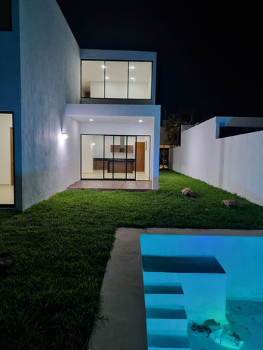 Casa En Venta Merida, Cholul Privada Inara  (avc-1615)