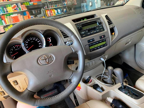 Toyota Sw4 Srv 3.0 Tdi Aut. 4x4 Cuero 2008 Cubiertas Nuevas