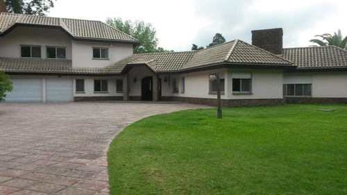 Imagen 3 de 8 de Casa - Barrio Parque Leloir