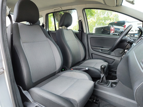 Imagen 22 de 25 de Vw Volkswagen Suran 2010 Comfortline Abasto Motors