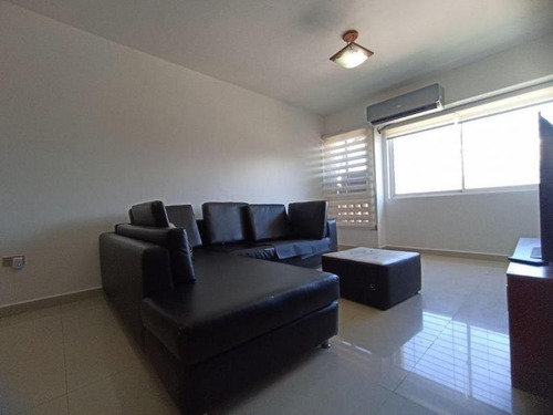 Imagen 9 de 13 de Gabriel Rivas Vende Apartamento En Res. Taguay Suites Urb. Mañongo Cod: Foa-1874
