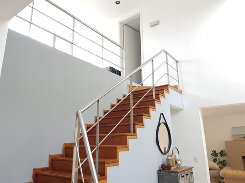 Imagen 18 de 30 de Casa En Venta 5 Ambientes Saint Matthew's