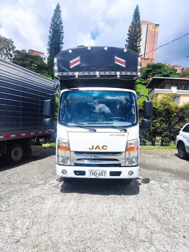 Camión Jac Jkr Estacas Modelo 2023 En Excelente Estado
