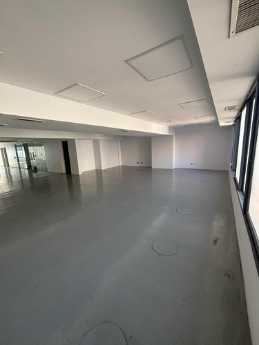 Venta De Oficina 220 M2