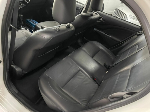 Imagem 10 de 10 de Toyota Etios 2018 1.5 16v Platinum Aut. 4p