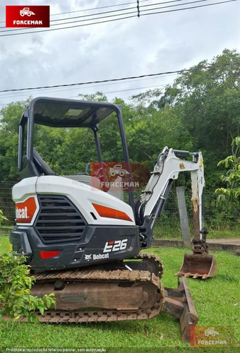 Mini-escavadeira Bobcat E26 Ref.240128