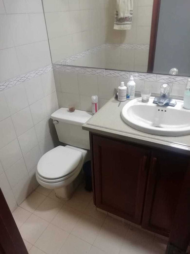Venta De Apartamento En La Flora, Norte De Cali 2150. A