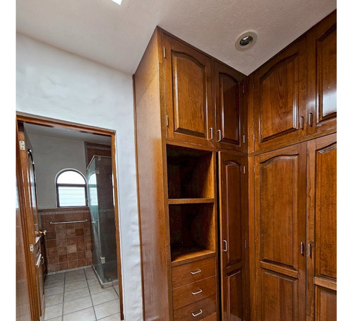 Casa En Venta En Fraccionamiento Privado, En Lomas De Atzingo, Cuernavaca.