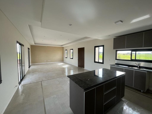Venta De Casa En Estancia Villa Maria