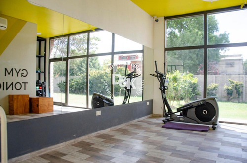Alquiler Monoambiente Grande Con Cochera