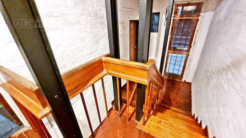 Imagen 10 de 16 de Casa Con Pileta Para Reciclar En Venta En Barrio Parque Aguirre, Acassuso, San Isidro