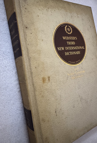 Websters Third New International Dictionary Merriam Webster (Usado)