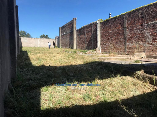 Terreno Sobre Av. Garzón Con Muro Perimetral