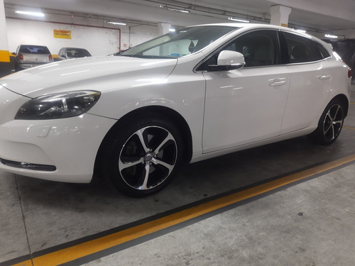 Volvo V40 2.0 T4 Dynamic Aut. 5p