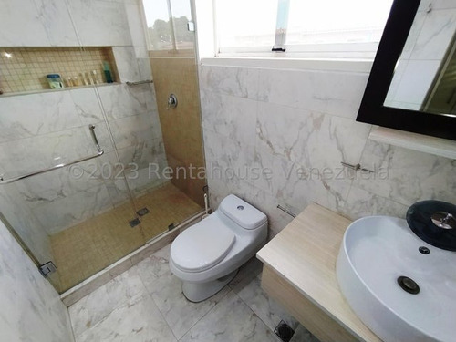 Townhouse En Venta Urb Karol Home Ii, Av Aragua 23-31055 Hc