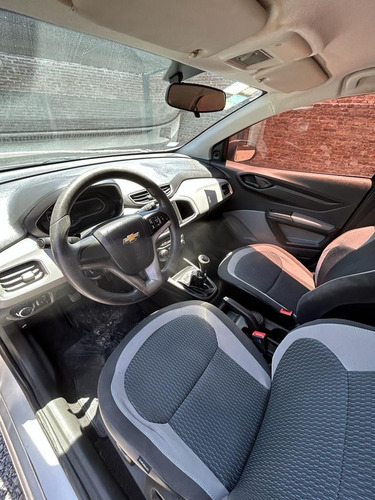 Imagen 9 de 15 de Chevrolet Onix 2016 1.4 Lt Mt 98cv