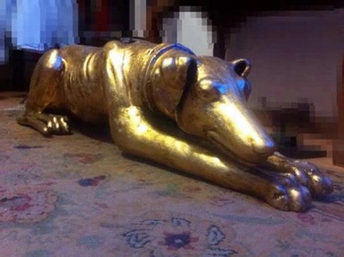 Perro De Terracota Con Hoja De Oro