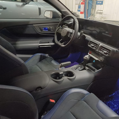 Ford Mustang DARK HORSE COUPE
