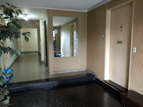 Imagen 2 de 9 de Ph En Venta En Liniers