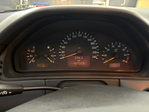 Mercedes-Benz Clase E 2.6 E240 Elegance Plus At