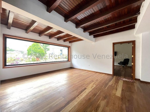 Exclusiva Casa Remodelada Con Piscina, Sauna, Area De Jardin, Estacionamiento 12 Vehiculos Casilla Vigilancia A Estrenar Concepto Moderno Exclusiva Zona Privada Palmarito Estef 24-15119