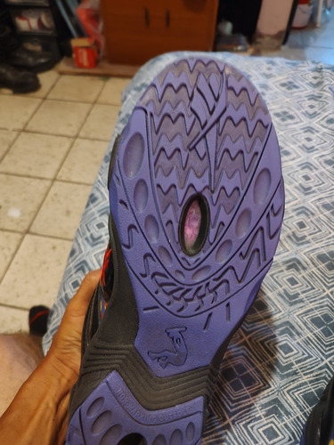 Tenis Reebok Shaqnosis Escape From La 30mx (Usado)