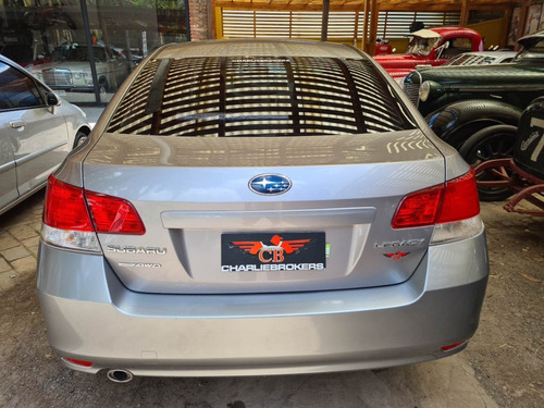 Subaru Legacy 2.5 Awd 2010 Charliebrokers Gris