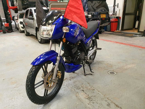 Motocicleta Suzuki Gsx 150 2013