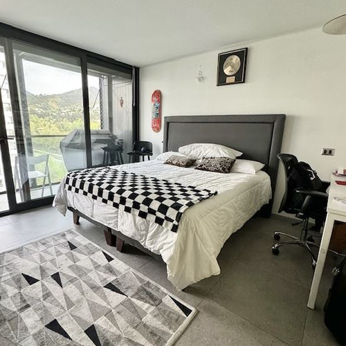 Departamento En Venta De 2 Dorm. En Lo Barnechea