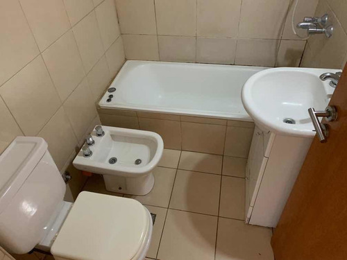 Venta- Depto 2 Ambientes Con Cochera Y Renta!