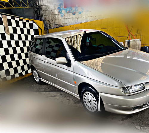 Imagem 5 de 8 de Alfa Romeo 145 Elegance
