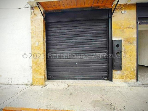 Imagen 28 de 30 de *** Estrategico Local En Alquiler** Centro Este**17 Mts** Rodeado De Comercios+panaderias**l.t** 0412+.056.+03.+76/# /co/-di/-go/ 23-17896